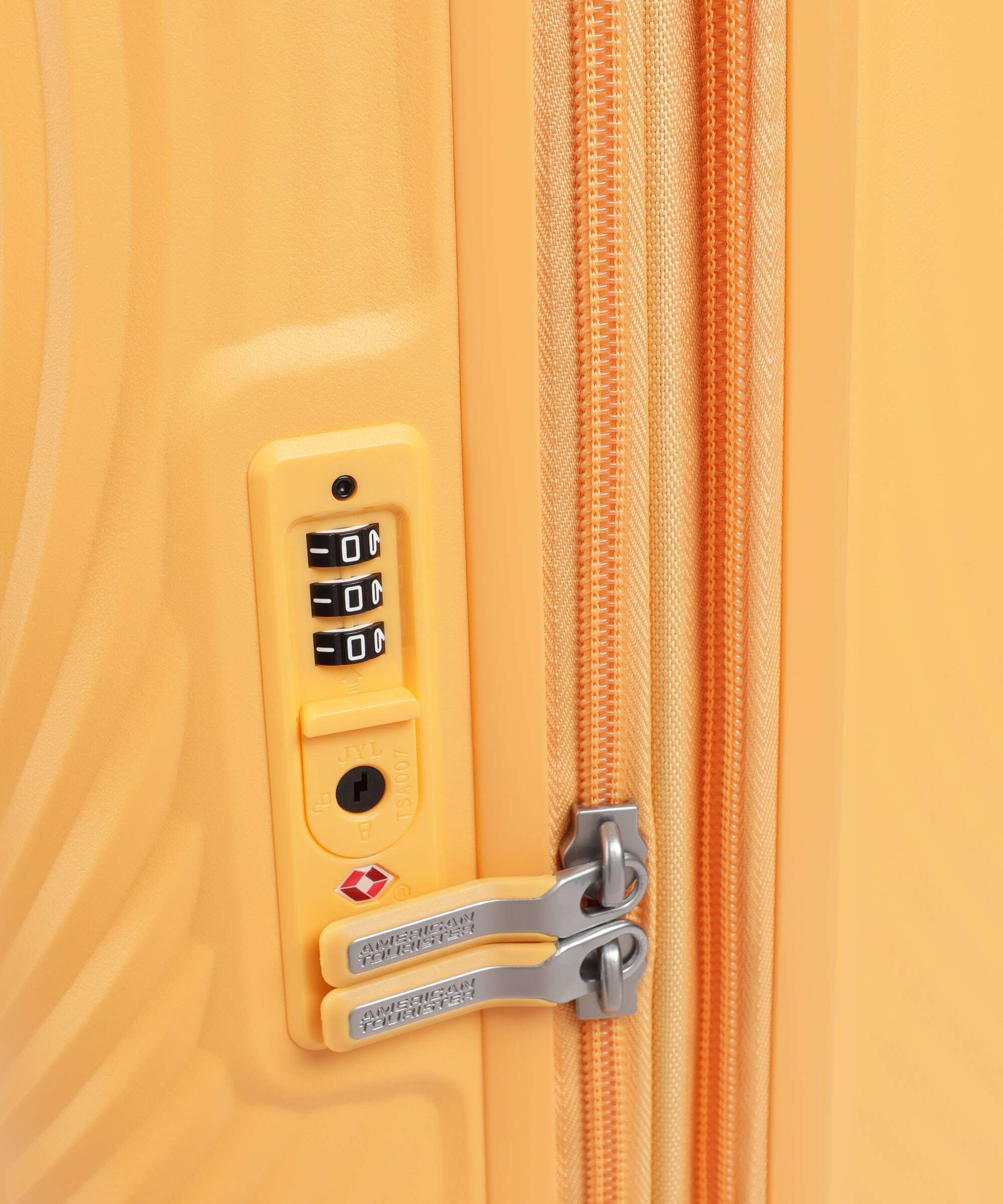 American Tourister Mickey Magic Walizka na 4 kołach mickey peachy orange - Image 3
