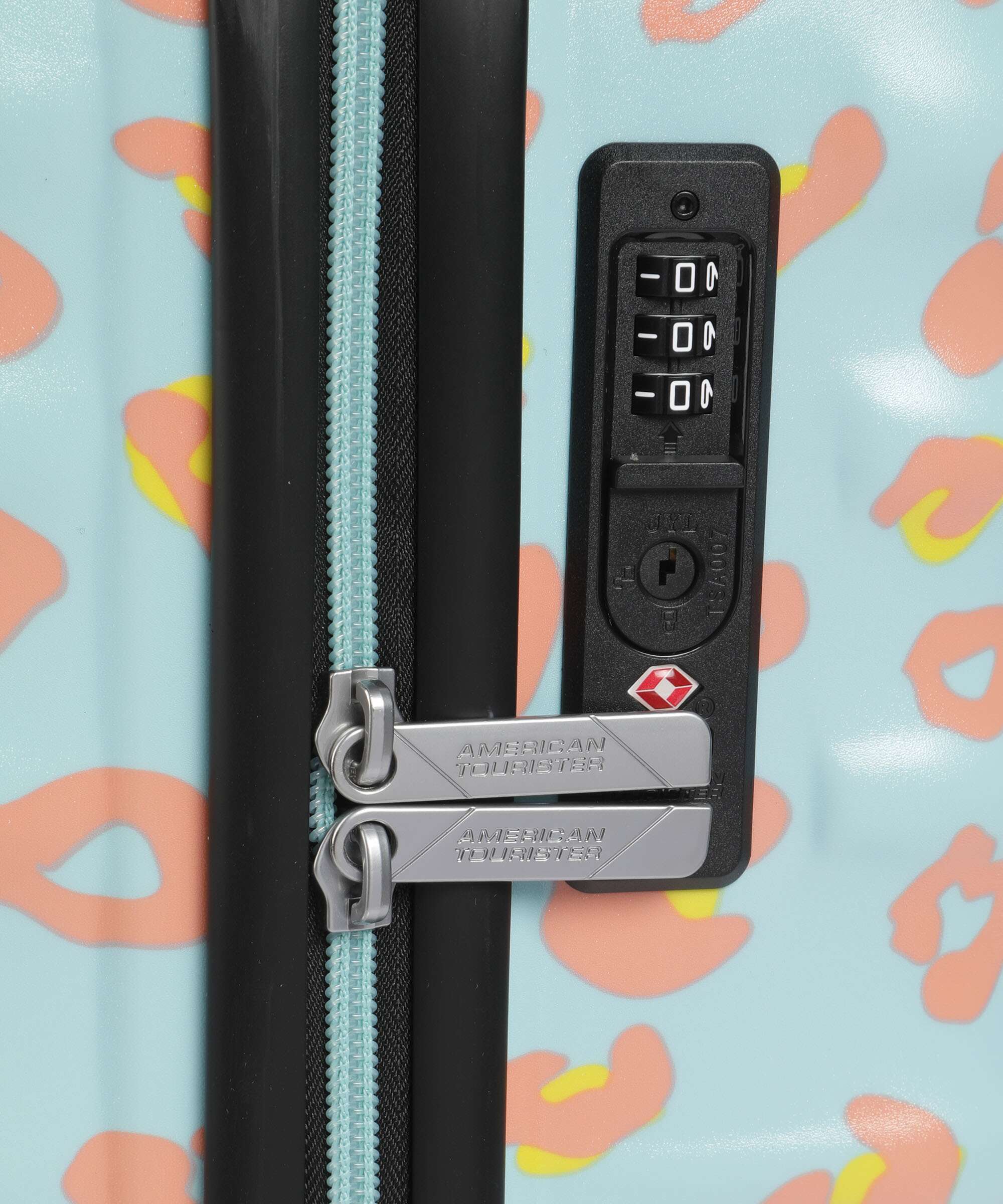 American Tourister Wavebreaker Disney Walizka na 4 kołach minnie pastel dots - Image 3