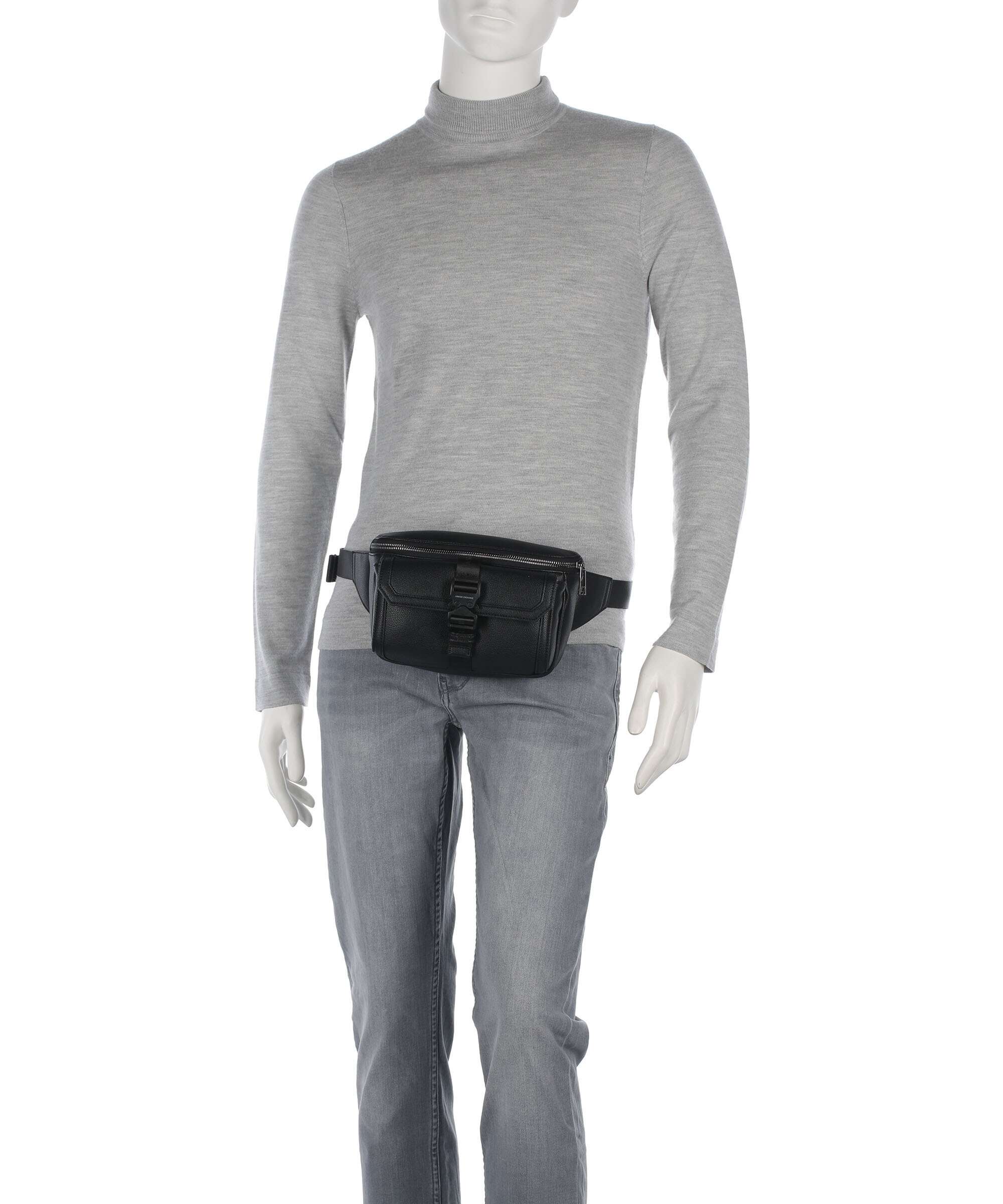 Armani Exchange Brooklyn Saszetka nerka black - Image 3