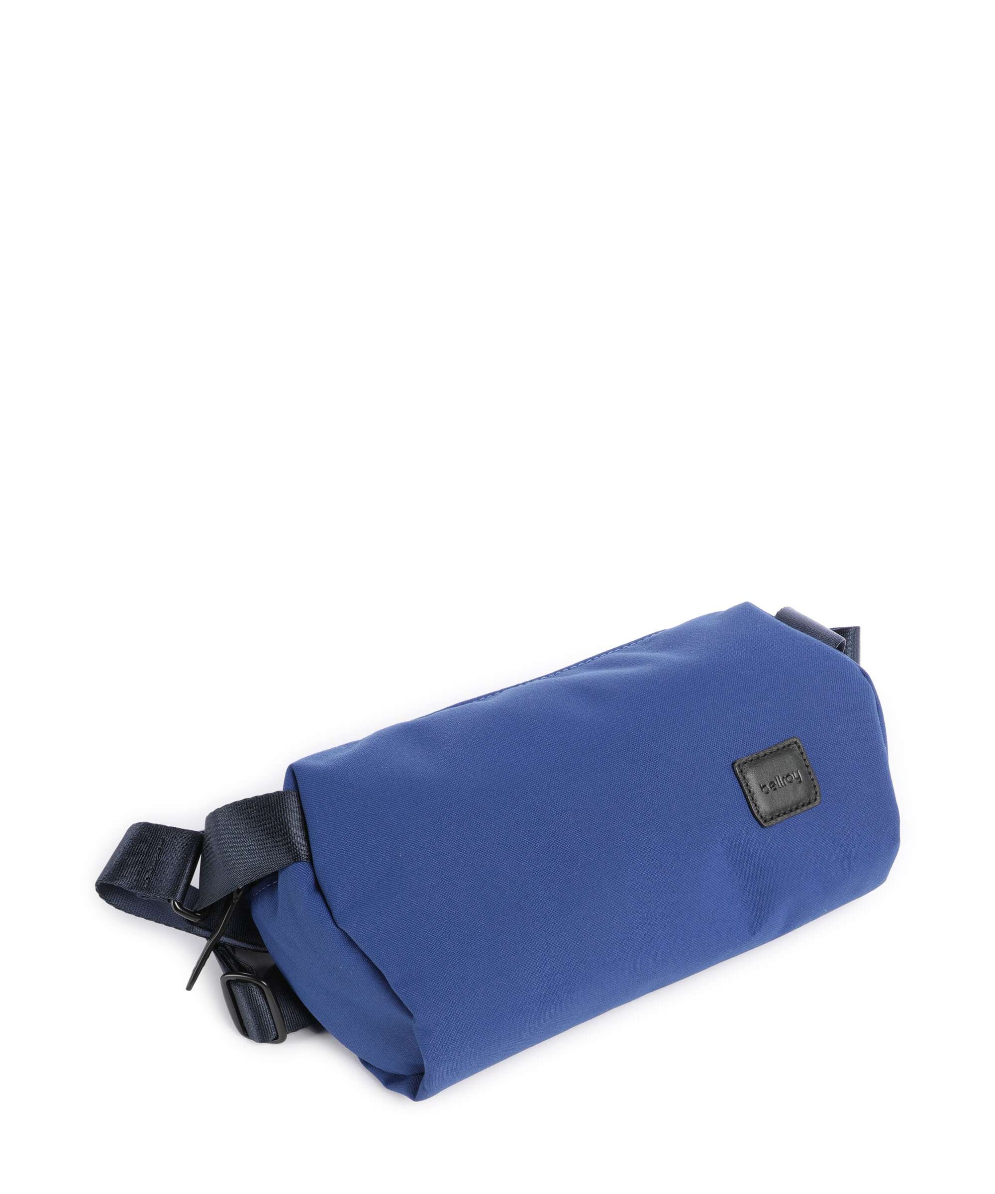 Bellroy Classic 3 Plecak na jedno ramię indigo - Image 6