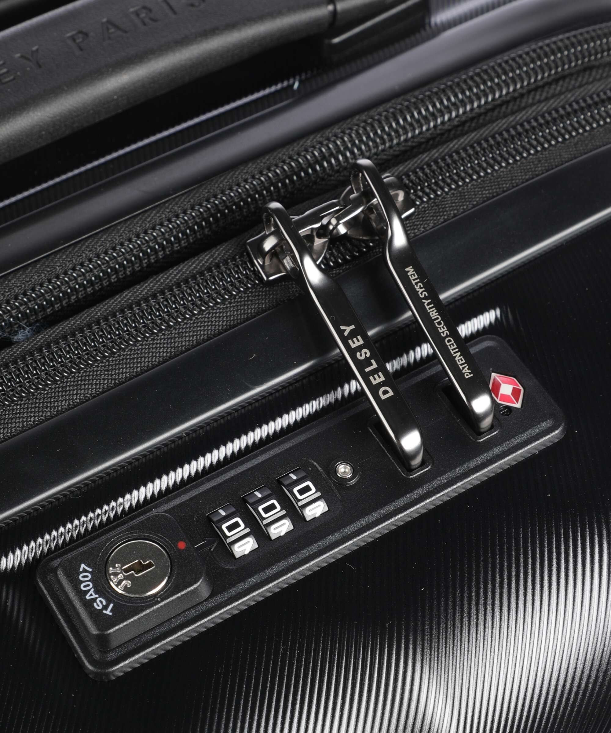 Delsey Paris Carrousel 2 Walizka na 4 kołach black - Image 3