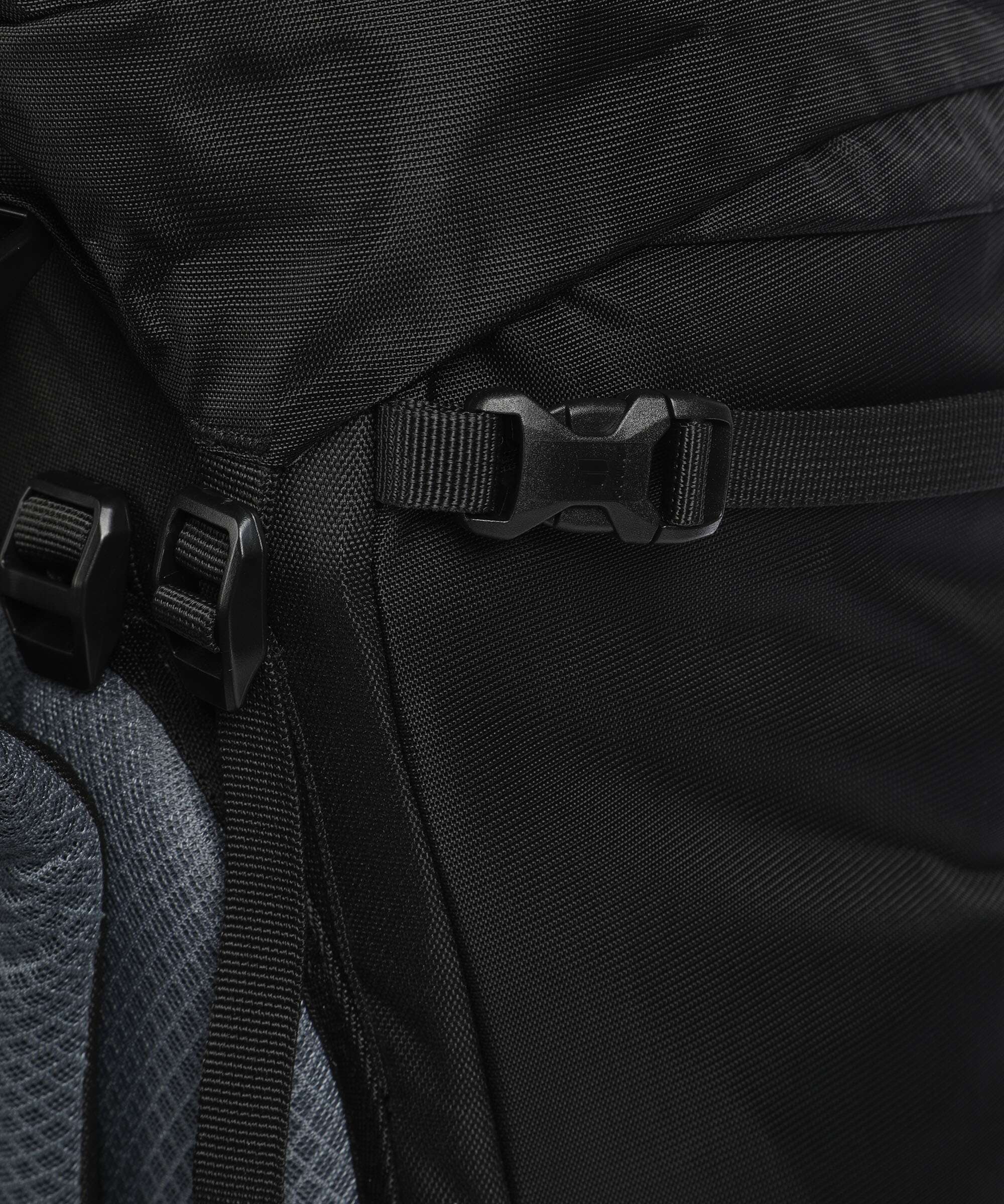 Deuter Voyager 60+10 SL Plecak turystyczny black - Image 6