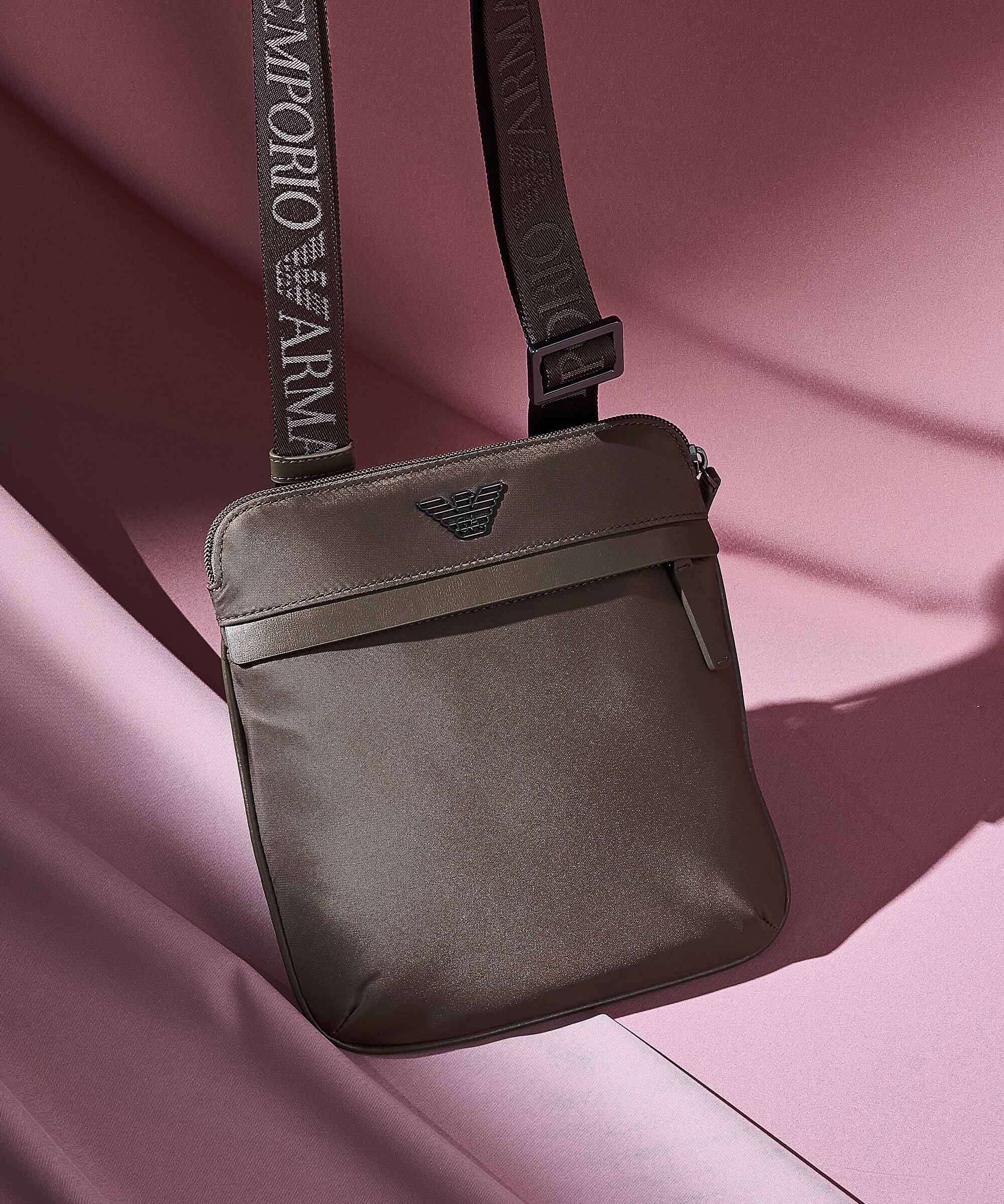 Emporio Armani Recycled Nylon Torba przez ramię major brown - Image 2