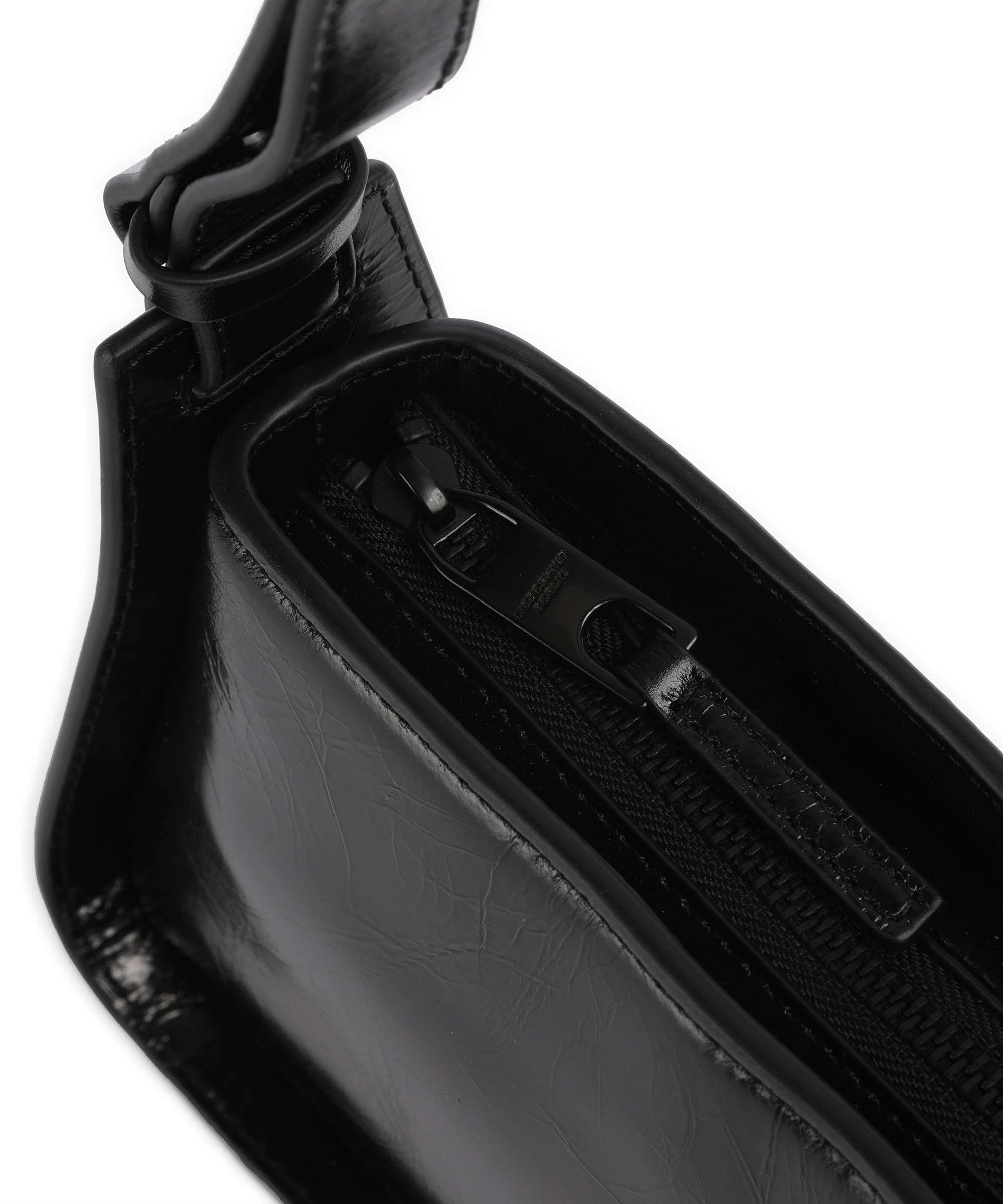 Liebeskind Franzis Lack Distressed S Torba na ramię black - Image 4
