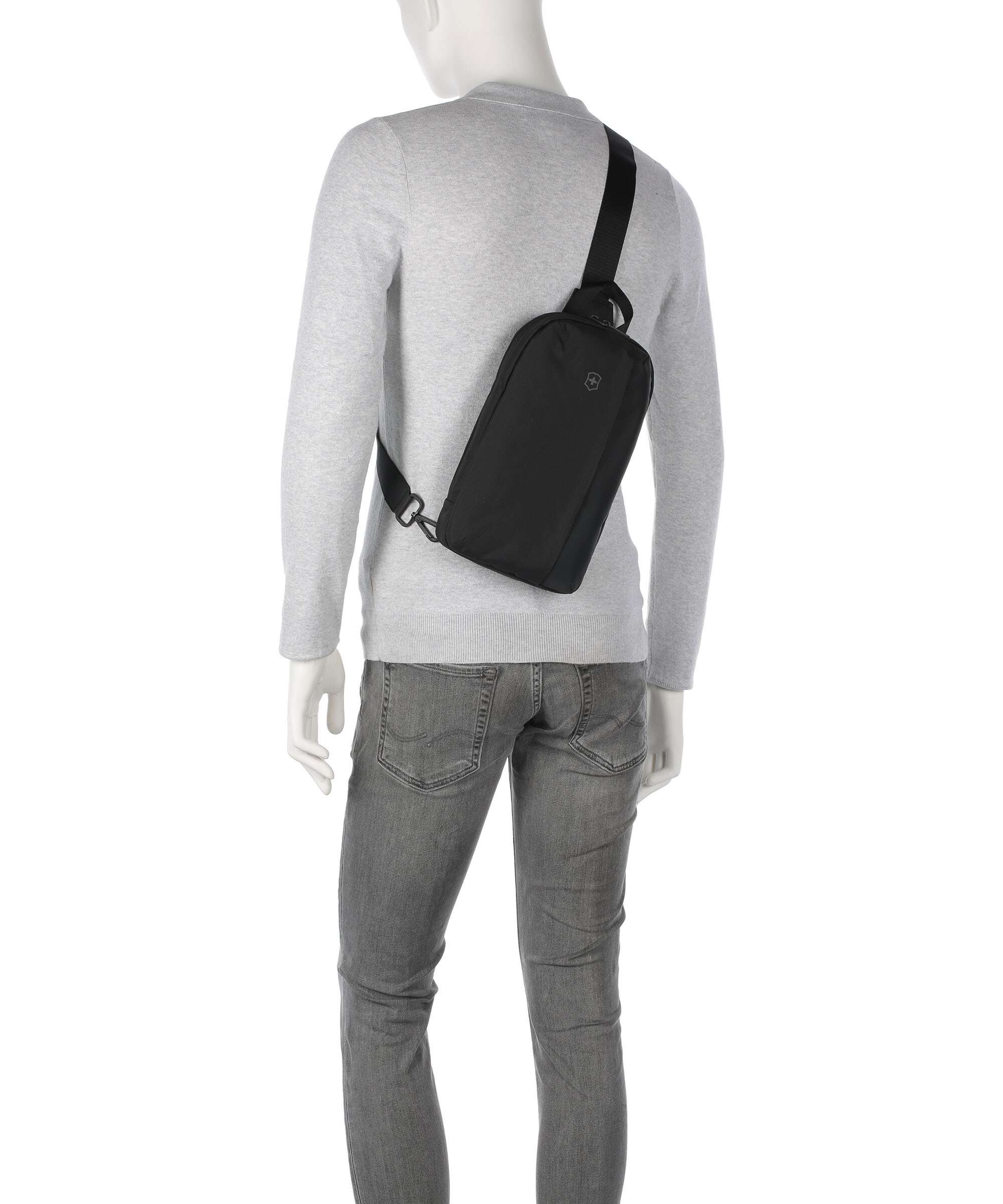 Victorinox Travel Essentials Plecak na jedno ramię black - Image 4